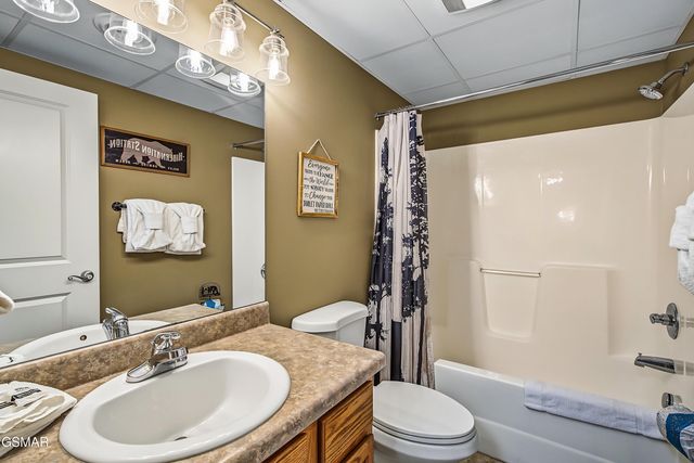 3919 S River Road, Pigeon Forge, TN 37863