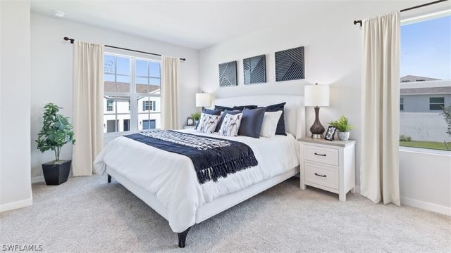 8255 EVERLY PRESERVE DR, Lehigh Acres, FL 33971