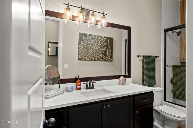 12261 CLIFTON HILL Road, Horizon City, TX 79928