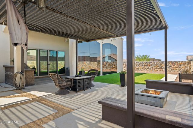 12261 CLIFTON HILL Road, Horizon City, TX 79928
