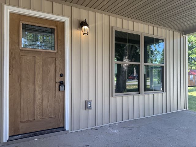 207 Strawberry St, Portland, TN 37148