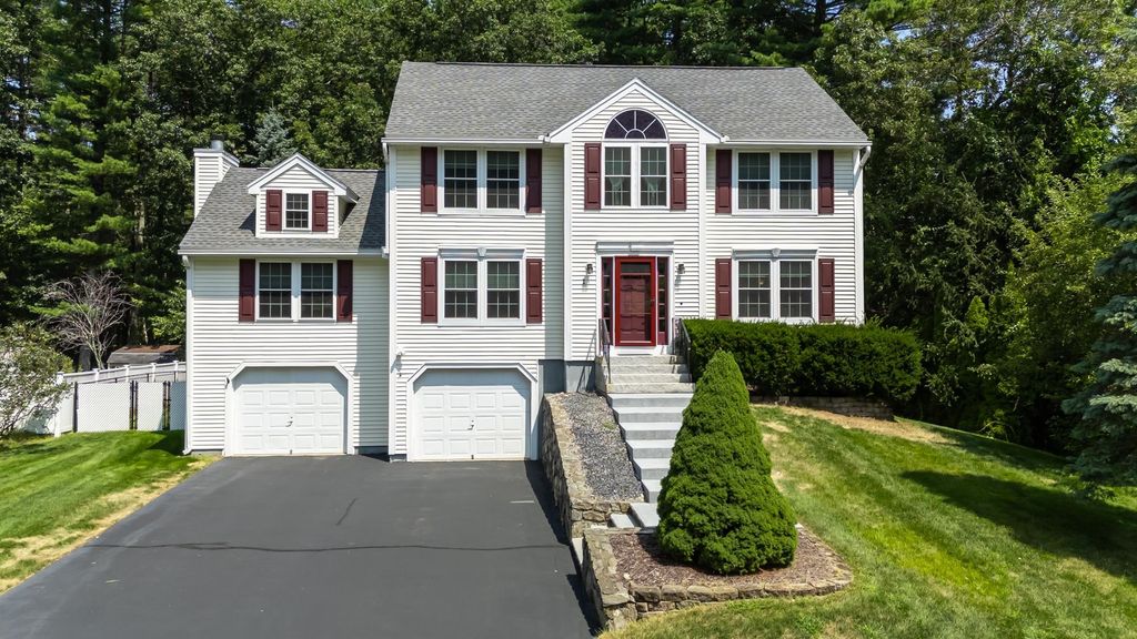 1 Cambridge Drive, Merrimack, NH 03054