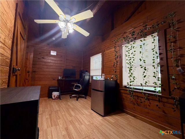 17 County Road 236A, Gonzales, TX 78629