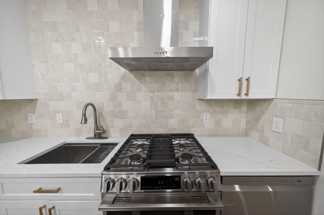 4233 HOFFMAN DR, Woodbridge, VA 22193