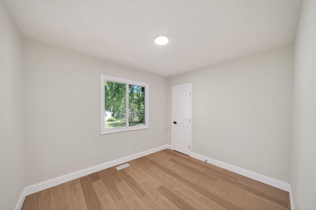 4233 HOFFMAN DR, Woodbridge, VA 22193