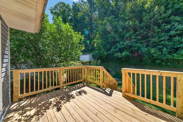 4233 HOFFMAN DR, Woodbridge, VA 22193