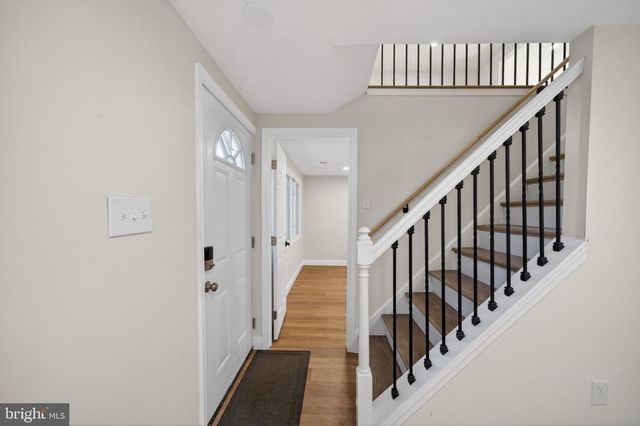 4233 HOFFMAN DR, Woodbridge, VA 22193