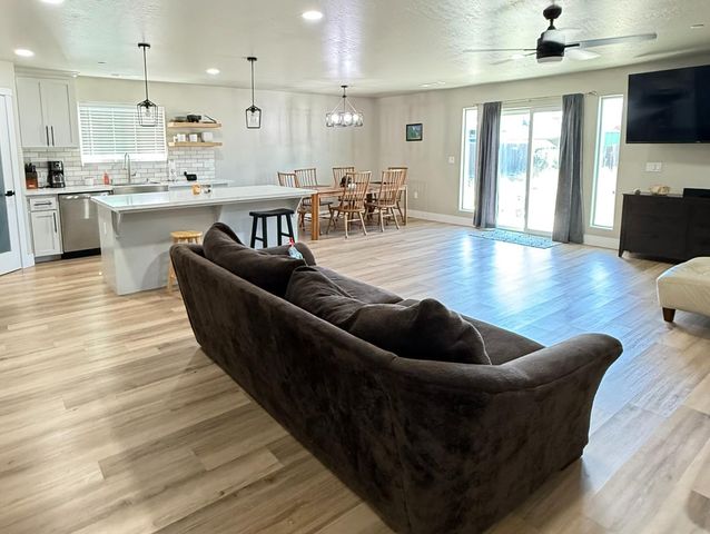 25566 Martin Street, Madera, CA 93638
