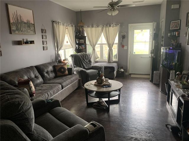 912 Riffle Drive, Pleasant Hill, MO 64080