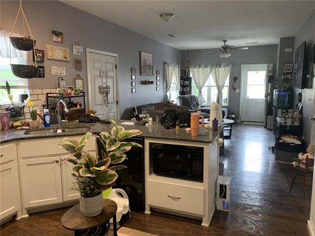 912 Riffle Drive, Pleasant Hill, MO 64080