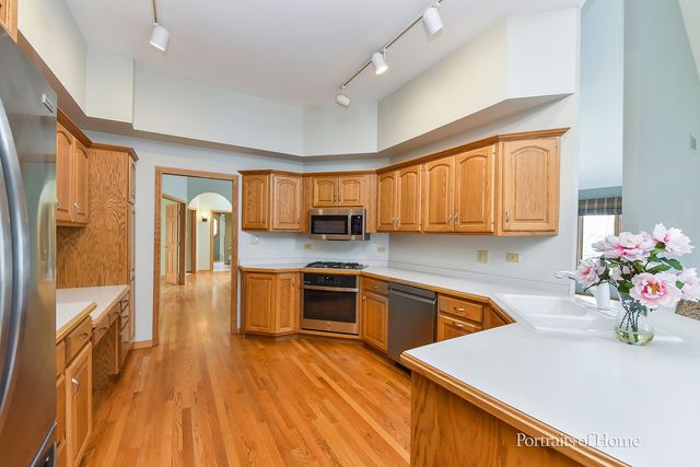 11 Merrimack Court, Bolingbrook, IL 60440