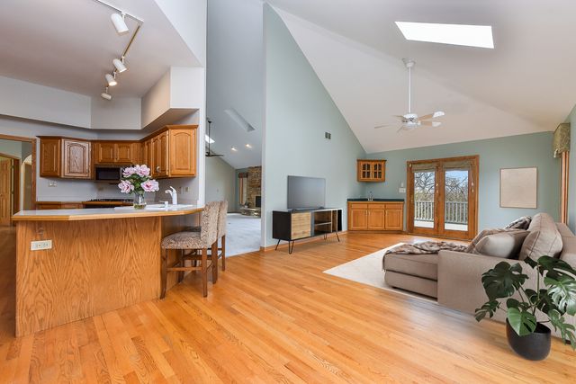 11 Merrimack Court, Bolingbrook, IL 60440