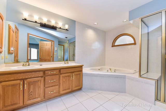 11 Merrimack Court, Bolingbrook, IL 60440