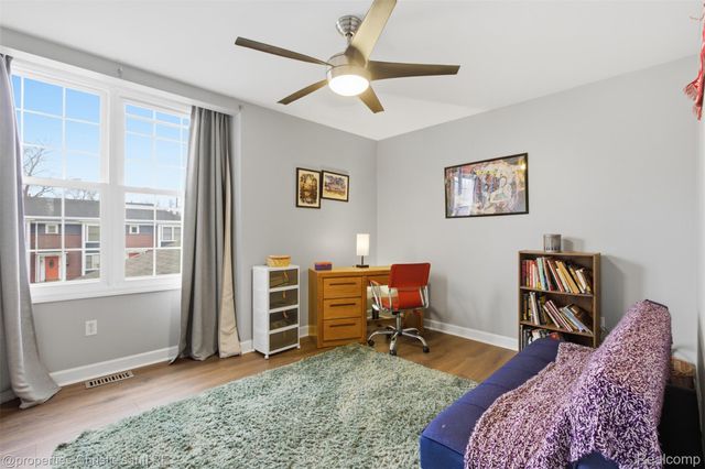 519 E Breckenridge Street, Ferndale, MI 48220