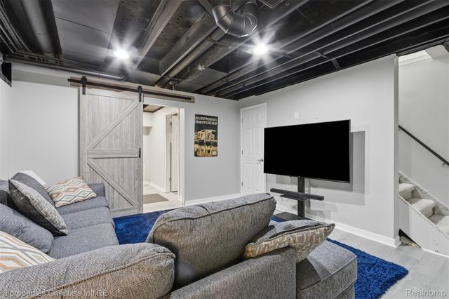 519 E Breckenridge Street, Ferndale, MI 48220