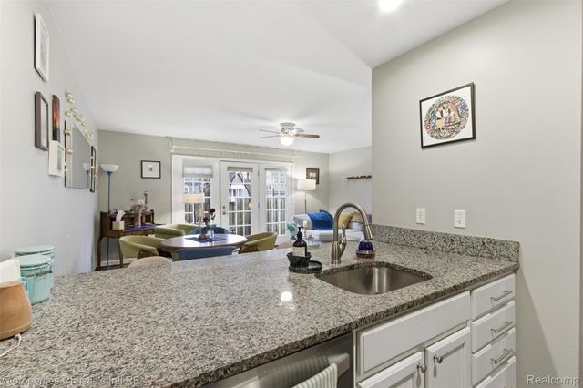 519 E Breckenridge Street, Ferndale, MI 48220