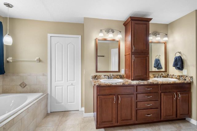 9839 LAUREL LEDGE DRIVE, Riverview, FL 33569