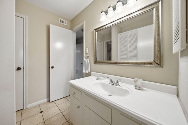 15575 Marina Drive 317C, Conroe, TX 77356