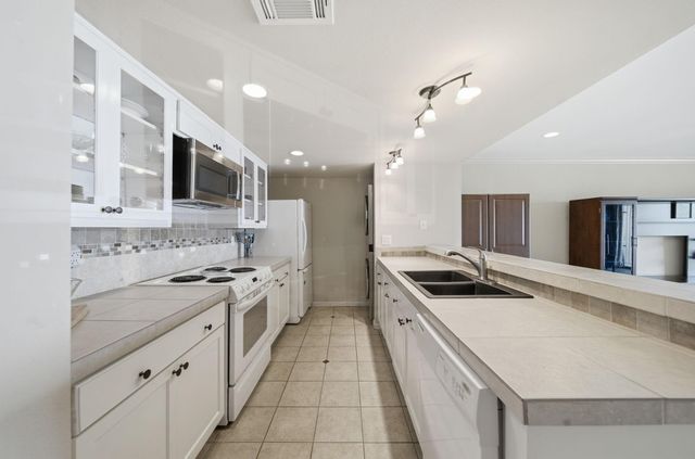 15575 Marina Drive 317C, Conroe, TX 77356