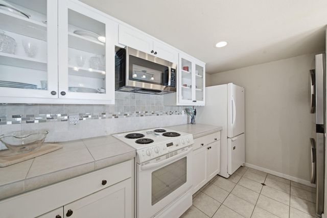 15575 Marina Drive 317C, Conroe, TX 77356