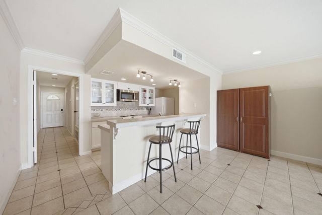 15575 Marina Drive 317C, Conroe, TX 77356