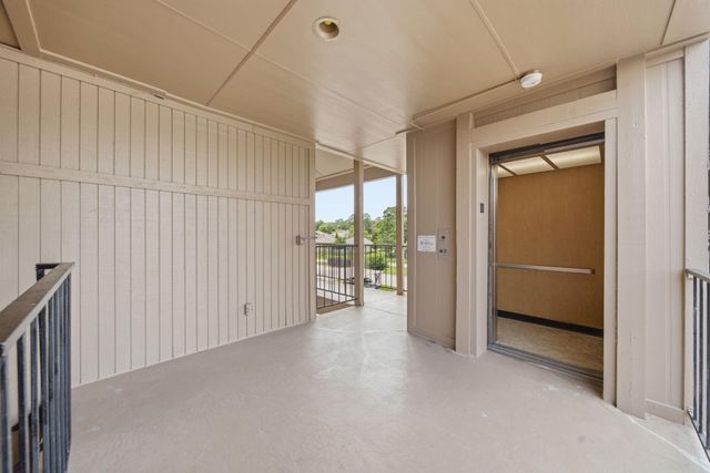 15575 Marina Drive 317C, Conroe, TX 77356