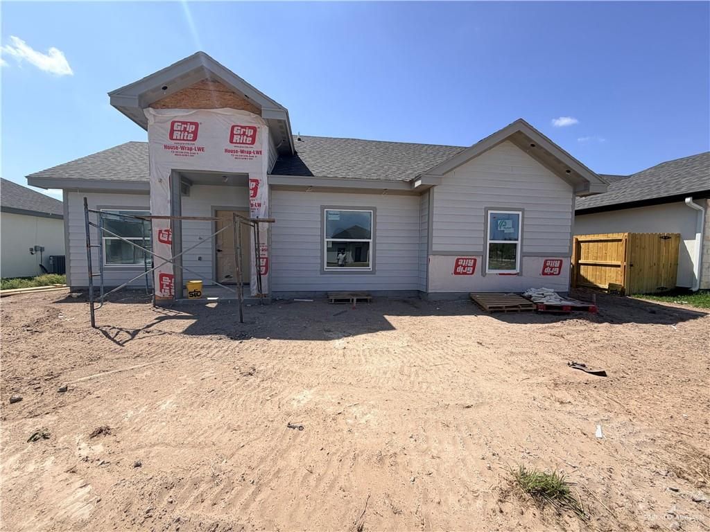 3556 Las Brisas Street, Edinburg, TX 78542