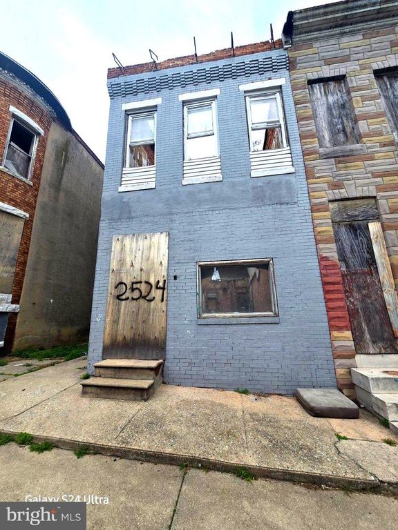 Image 1 of property listing at 2524 W FAIRMOUNT AVE, Baltimore, MD 21223