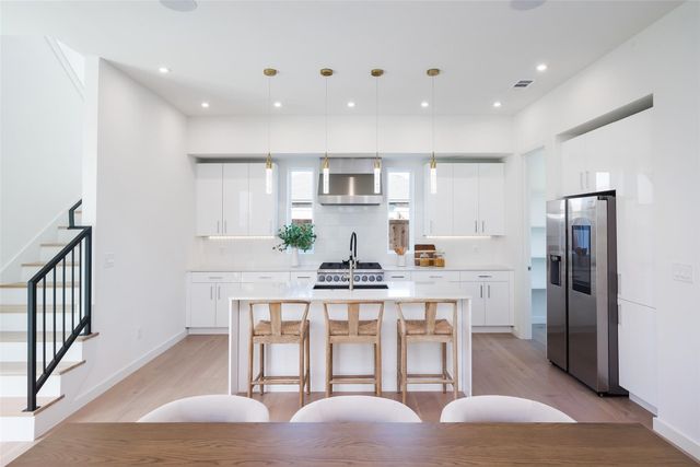 838 Mcbroom Street, Dallas, TX 75212