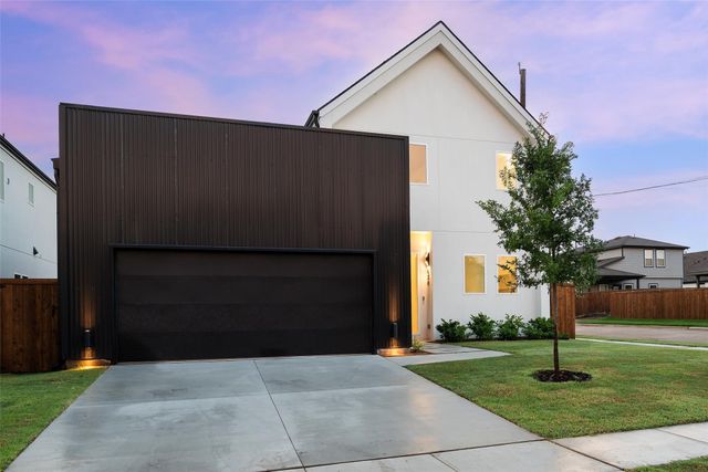838 Mcbroom Street, Dallas, TX 75212