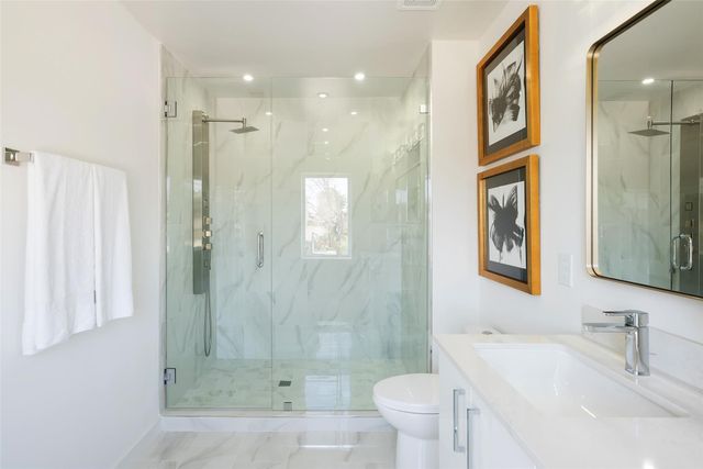 838 Mcbroom Street, Dallas, TX 75212