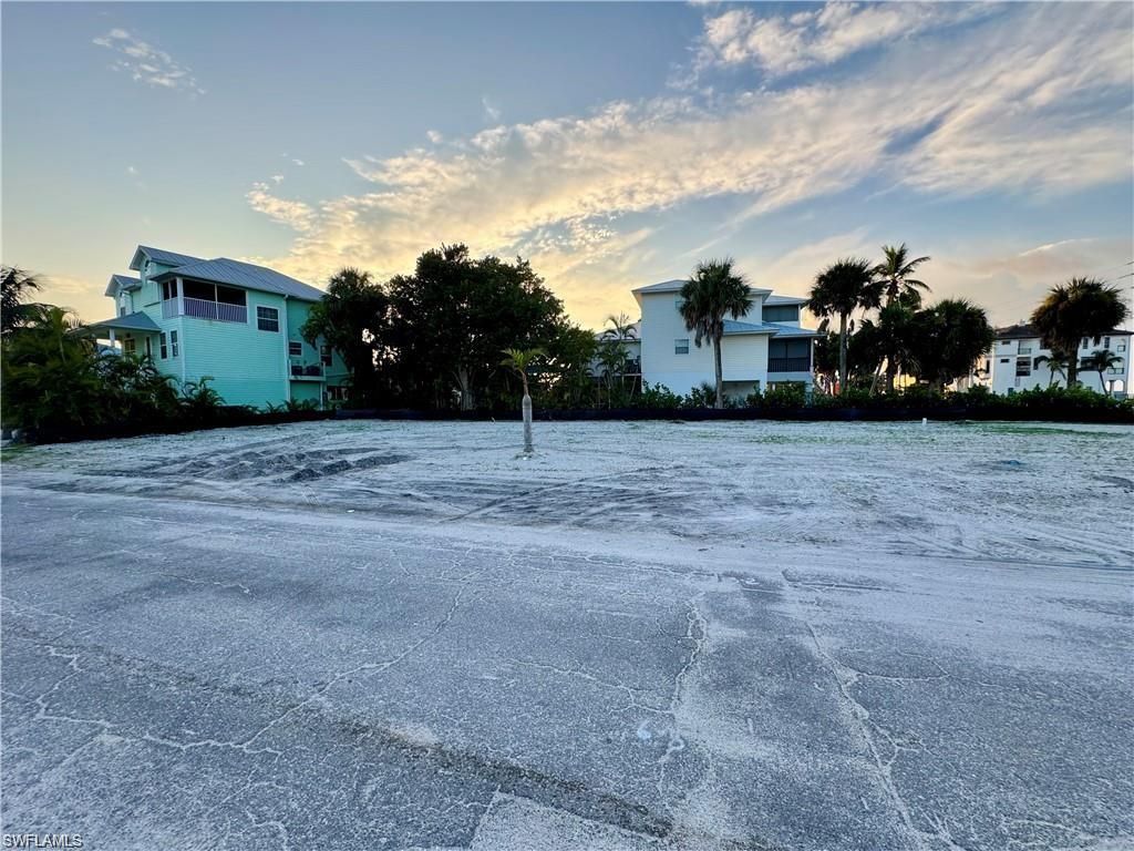 100 Washington AVE, Fort Myers Beach, FL 33931