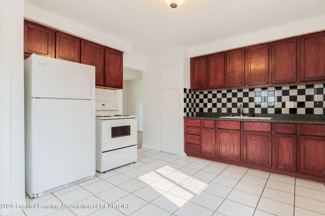 4731 Lowcroft Avenue, Lansing, MI 48910