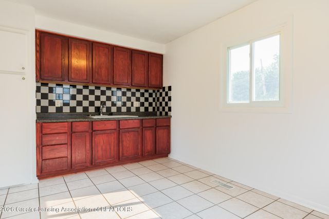 4731 Lowcroft Avenue, Lansing, MI 48910