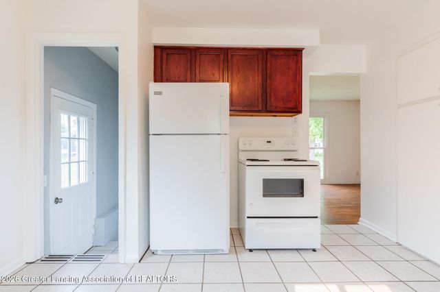 4731 Lowcroft Avenue, Lansing, MI 48910