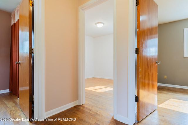 4731 Lowcroft Avenue, Lansing, MI 48910