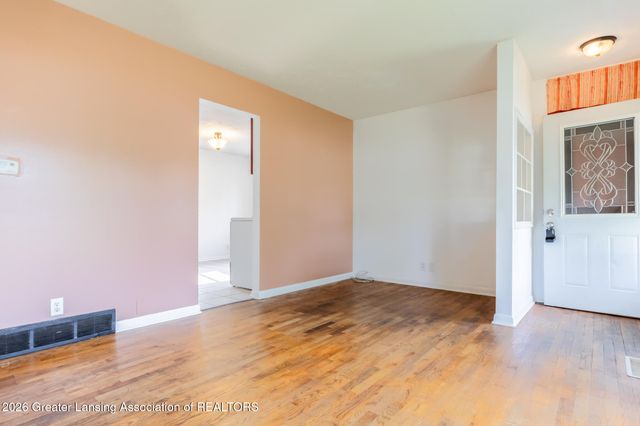 4731 Lowcroft Avenue, Lansing, MI 48910