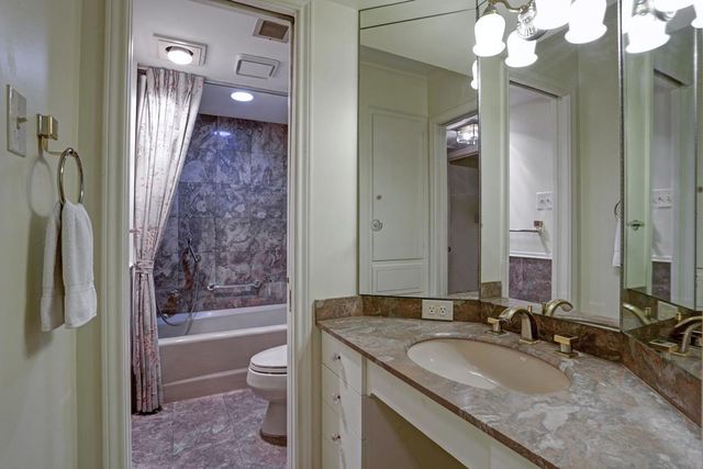 2600 Bellefontaine Street B18, Houston, TX 77025