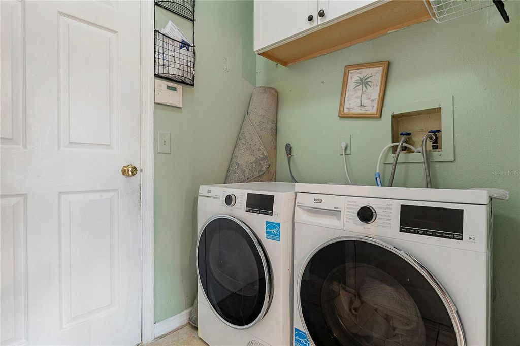 Image 26 of property listing at 7067 JARVIS ROAD, Sarasota, FL 34241