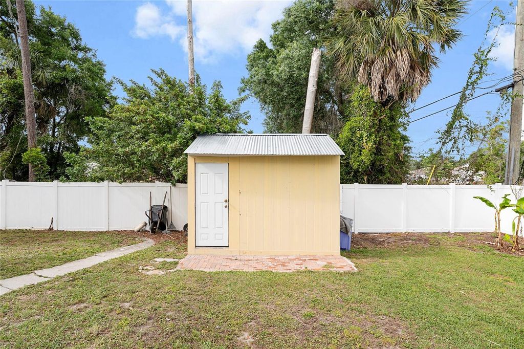 Image 28 of property listing at 7067 JARVIS ROAD, Sarasota, FL 34241