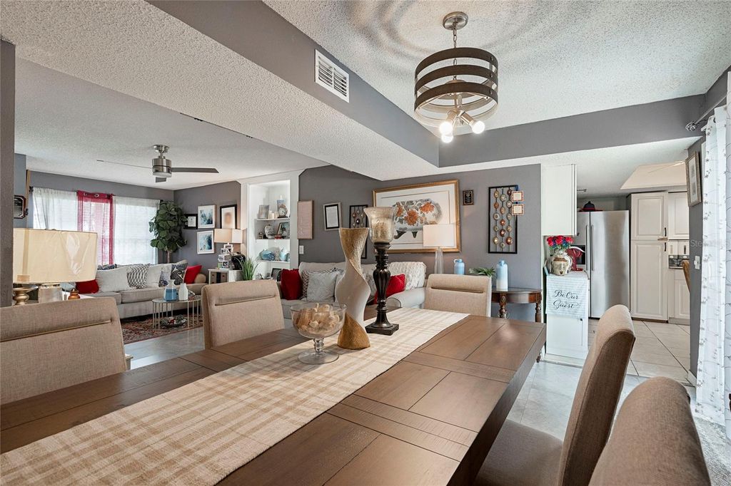 Image 9 of property listing at 7067 JARVIS ROAD, Sarasota, FL 34241