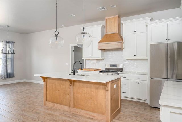 523 SW 6th Street, Jones, OK 73049