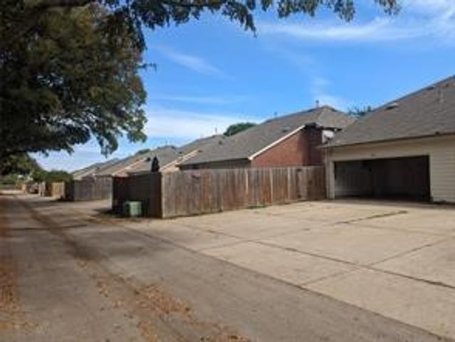 5427 Prairie Lane, Grand Prairie, TX 75052