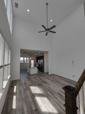 216 Turnbuckle BND, Leander, TX 78641