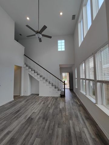 216 Turnbuckle BND, Leander, TX 78641