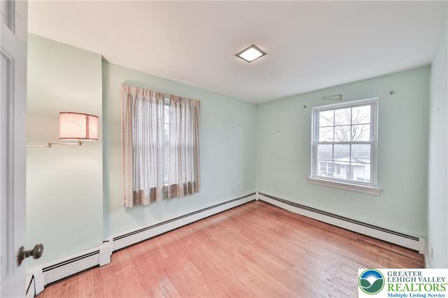 2440 South Fountain Street, Allentown City, PA 18103