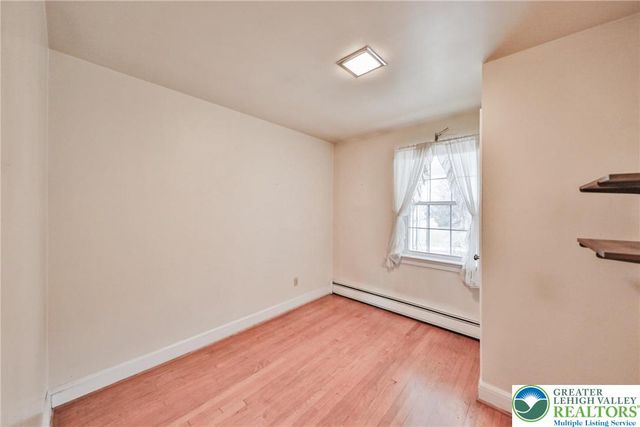 2440 South Fountain Street, Allentown City, PA 18103