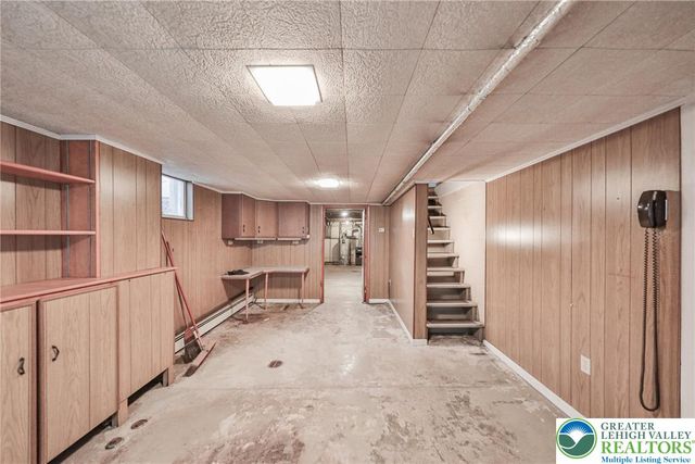 2440 South Fountain Street, Allentown City, PA 18103