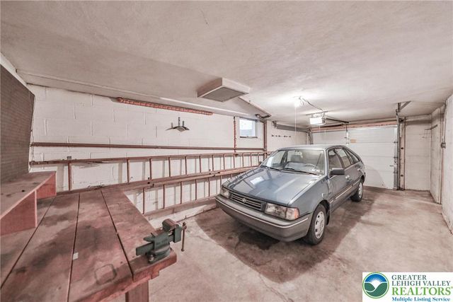 2440 South Fountain Street, Allentown City, PA 18103