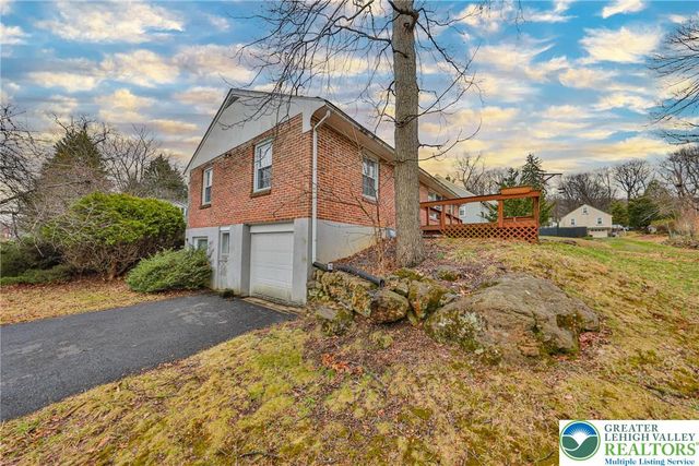 2440 South Fountain Street, Allentown City, PA 18103